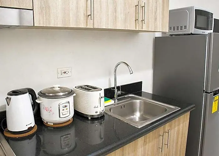 Отель Cozy 619 1br Shore2 Residence, Near Airport, Ikea, Moa, Smx, Pasay City, 4*